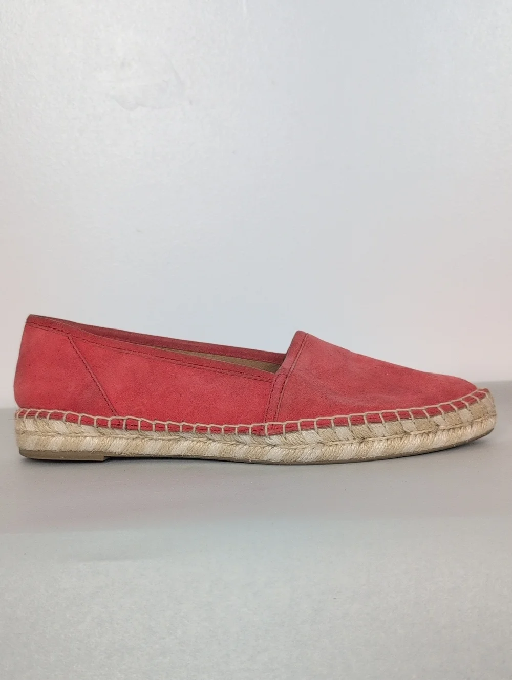 Frye coral rust